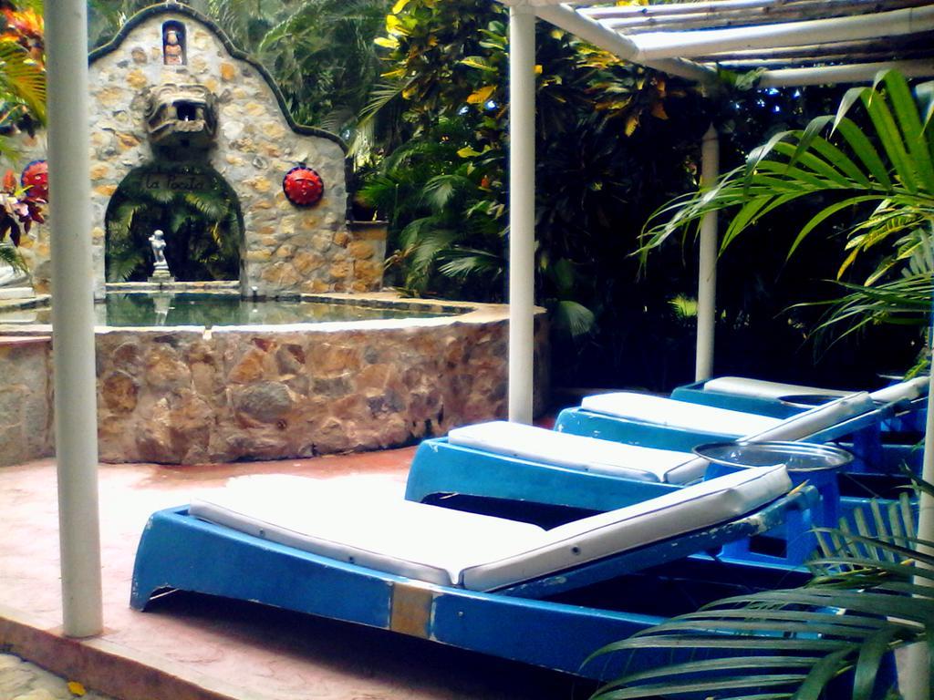 Quinta Erika Hotel Coyuca de Benitez Bagian luar foto