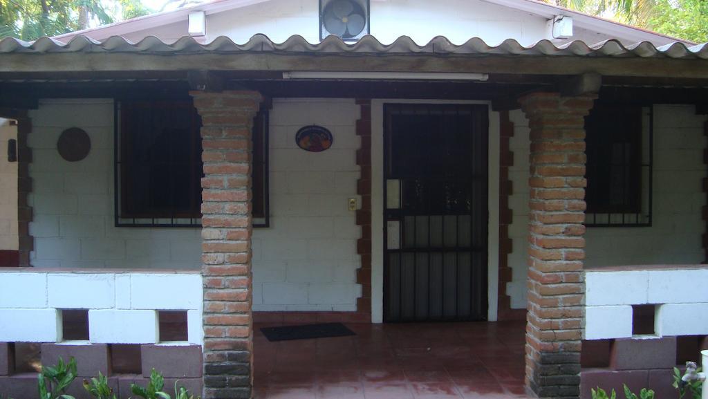 Quinta Erika Hotel Coyuca de Benitez Ruang foto