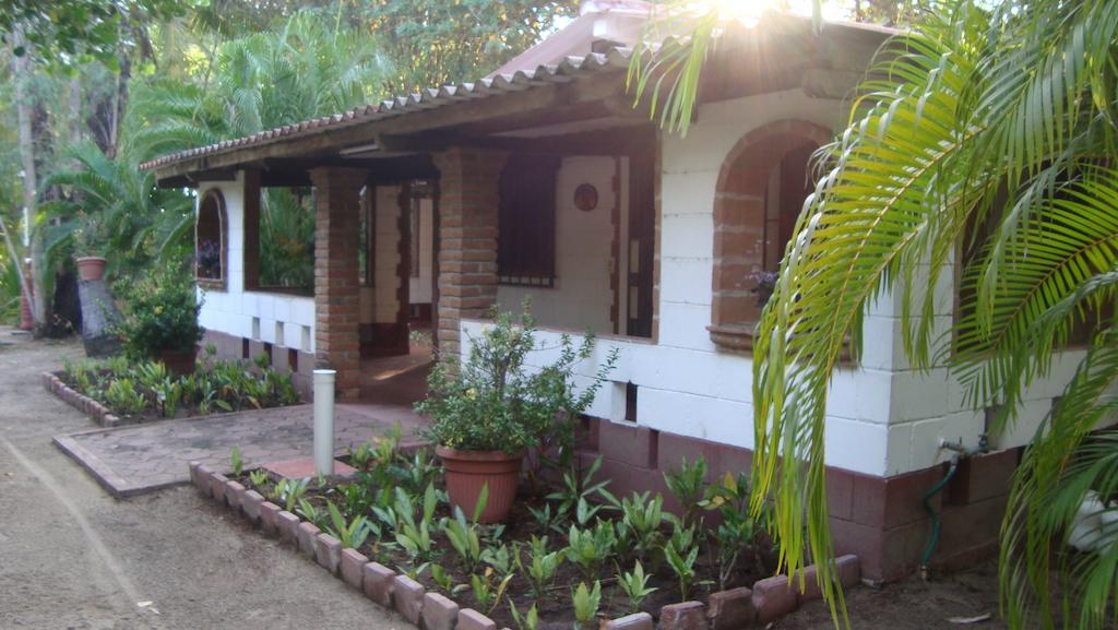 Quinta Erika Hotel Coyuca de Benitez Bagian luar foto